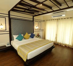 Cottage Room