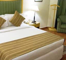 Deluxe Room Queen Or Twin bed