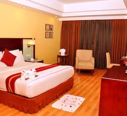 Deluxe King Room