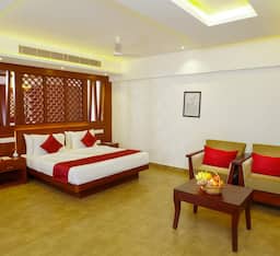 The Lagoon- Dlx Room