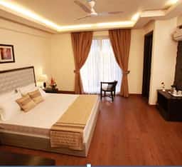 Club Suite Room