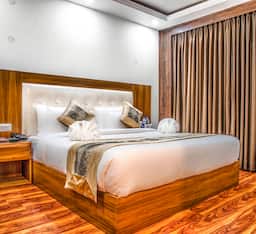 Deluxe Room ( Non Valley View/Non AC)
