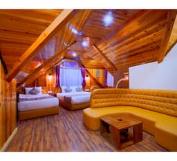 Twin Deluxe Room