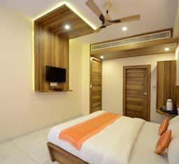Super Deluxe Room
