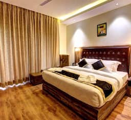 Majestic Room
