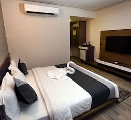 Super Deluxe Room