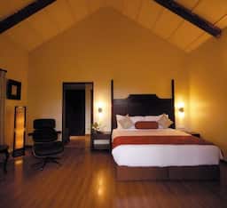 Studio Room