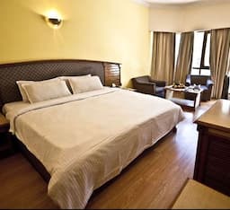 Semi Deluxe Room