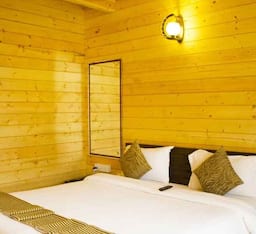 Ac Deluxe Swiss Cottage (ground floor)