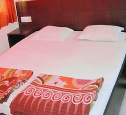Deluxe Double Room (A/c)