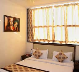 Single Bed in AC Dormitory
