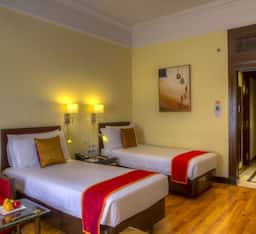 Superior Room Queen Bed