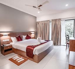Pristine Riverdale Room with Balcony AC