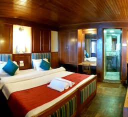 Deluxe Double (Non View Room)