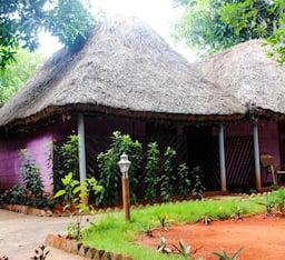 Colonial Hut Non A/c