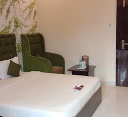 Deluxe Non AC Room