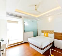 Deluxe Queen Bed Double Room