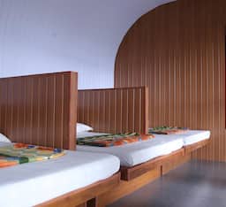 Bachelors Hut