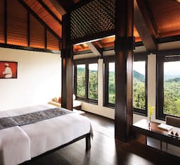 Superior Cottage with Twin Bed