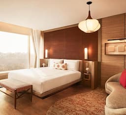 Superior Room King Bed