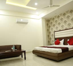 Club Room