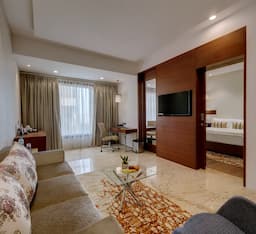 Hazel Suite - Double Occupancy