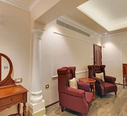 Balcony Forest Suite