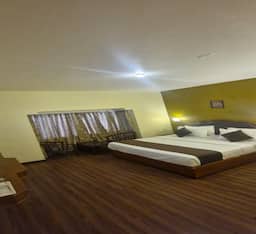 Super Deluxe Room