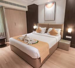 Premier Queen Room