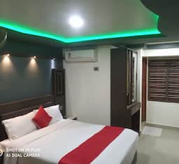 Deluxe Room AC