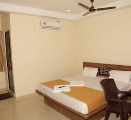 Deluxe Double Non AC Room