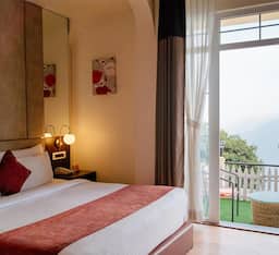 Premium View Room with Lawn