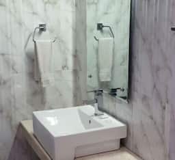 Semi Deluxe Room - Twin bed