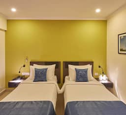 Deluxe Double Room (Twin Bed)