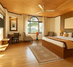 Deluxe Forest Facing Room