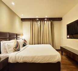Queen Room