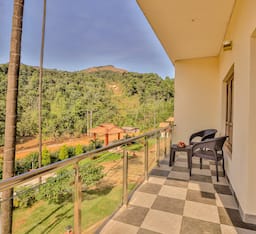 Deluxe Room With View