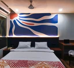 Luxe Queen Room
