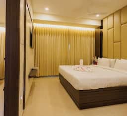 Royal Room