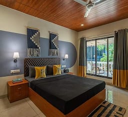 Deluxe Double Room with Patio and Garden View