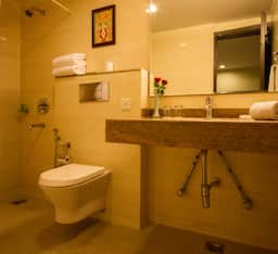 Deluxe Premium Room with Free Parking