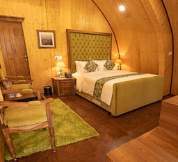 Deluxe Room with Complimentary Return Gondola Ride Once Per Day