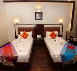 Queen Court Double Room