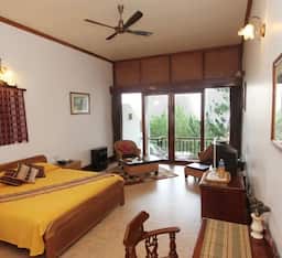 Supreme Forest View Room with Bathtub (Non AC)