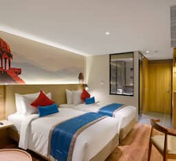 Twin Beds Non Smoking Superior Room
