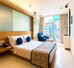 Superior Room City View Queen Bed