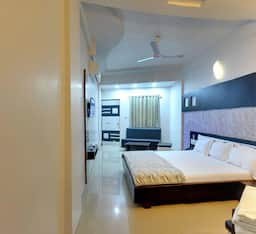 Deluxe AC Room