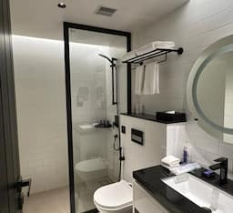 02Deluxe Room