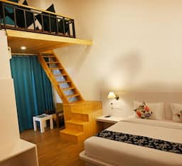 Deluxe Duplex Room