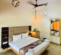 Deluxe Cottage Room